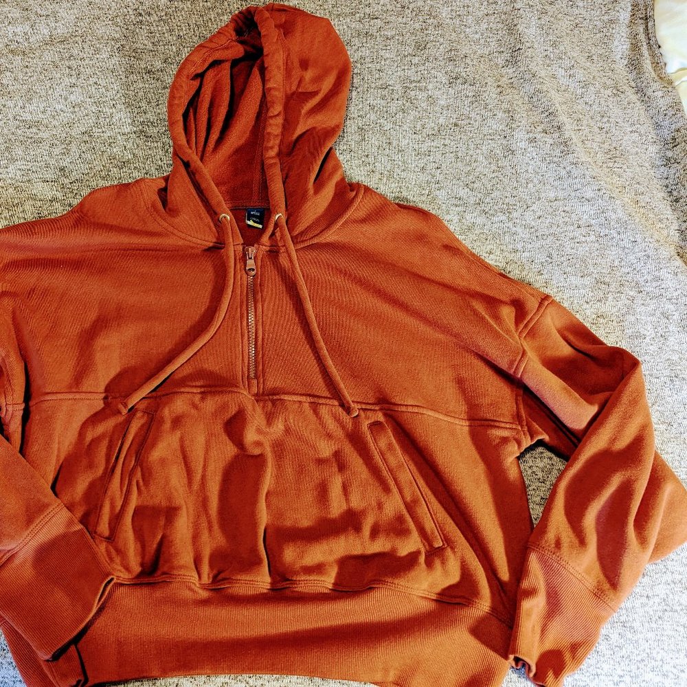 NWOT Old Navy Active ¼-Zip Fleece Cropped Pullover Hoodie, Toffee